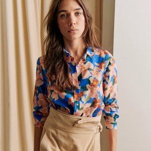 Sezane Pierro | Maxi Flowers With Blue Background